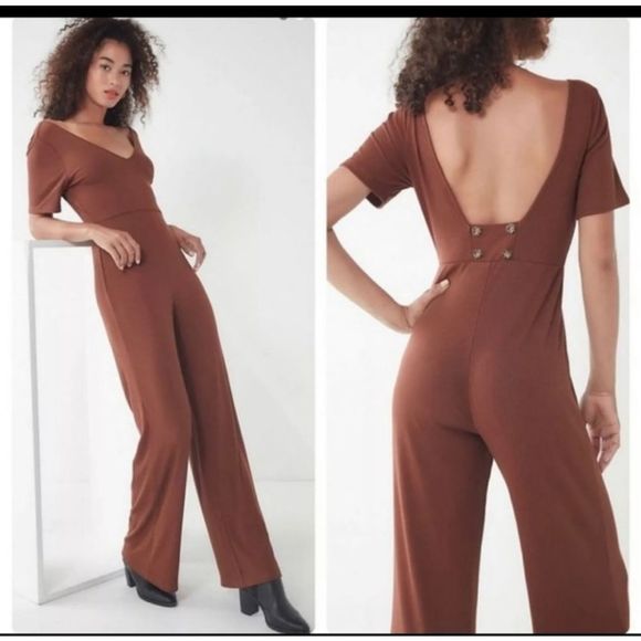 Urban outfitters deep v brown ribbed short sleeve flare leg jumpsuit - Picture 8 of 8